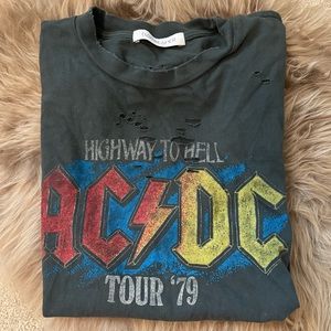 Daydreamer distressed tee